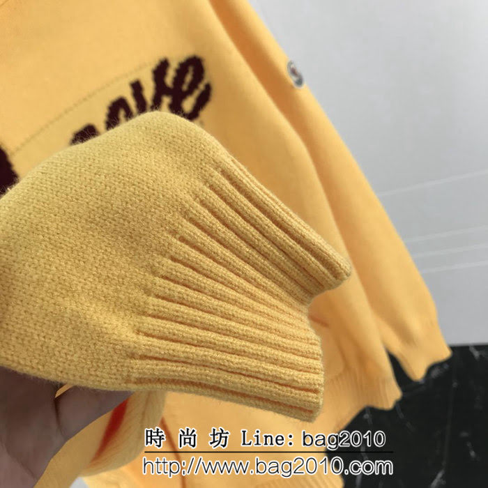 Moncler蒙口 18ss秋冬新款 黃色針織毛衣 修身勾花袋鼠兜口袋 手臂處經典logo 官網同步  ydi2069